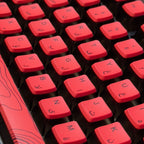 كي كابس Keycaps Topo R أحمر Red منظر قريب يعرض الحروف العربية الإنجليزية والتصميم الطبوغرافي من هرتزسوق